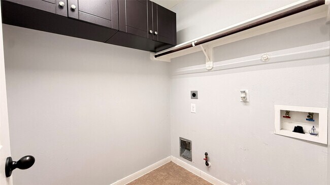 Building Photo - 5623 Maverick Bend Lane