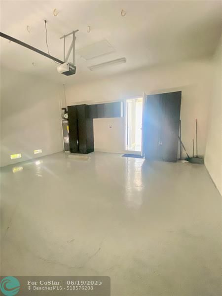 Building Photo - 2039 SE 18th Ct