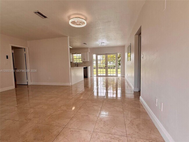 Building Photo - 6781 Garfield St