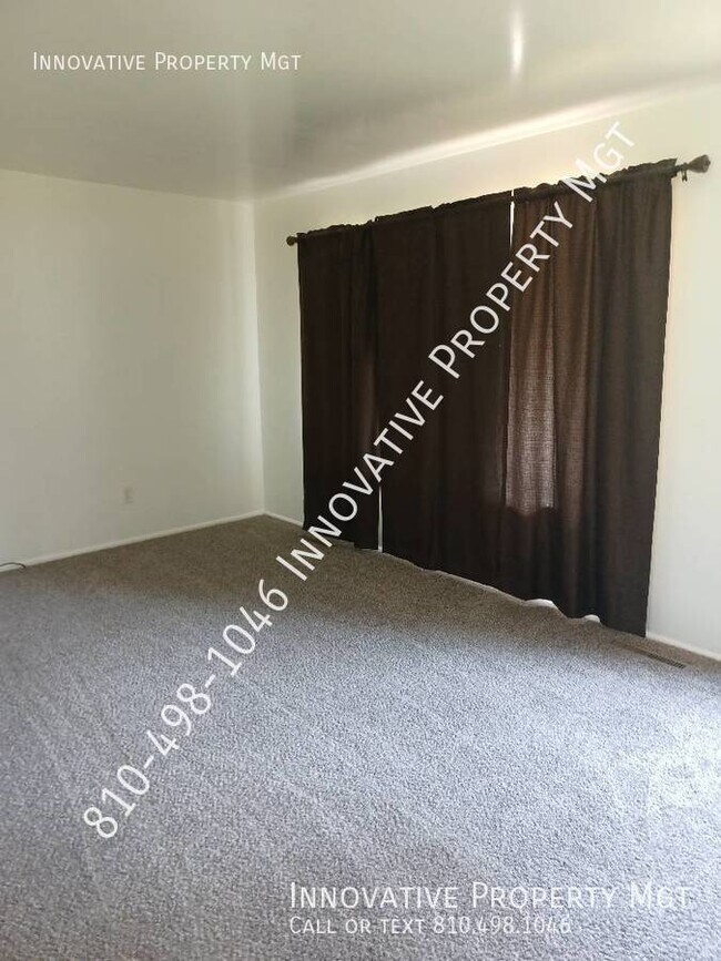 Building Photo - Beautiful 3 bedroom, 1 bath, desirable are...