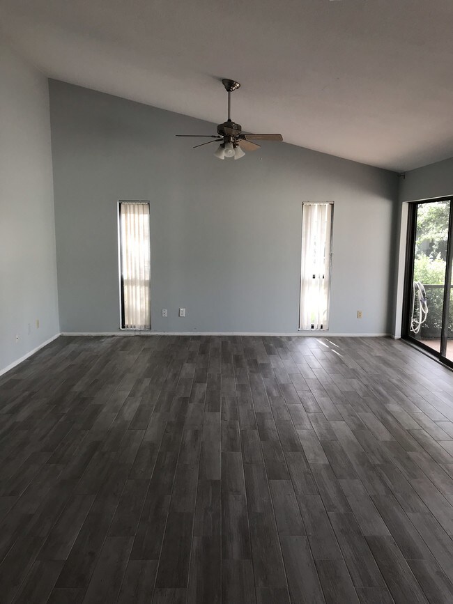 4760 Ringwood Meadow 4760 Ringwood Meadow Sarasota FL 34235