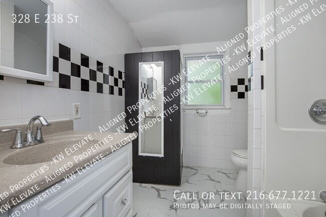 Building Photo - 328 E 238th St