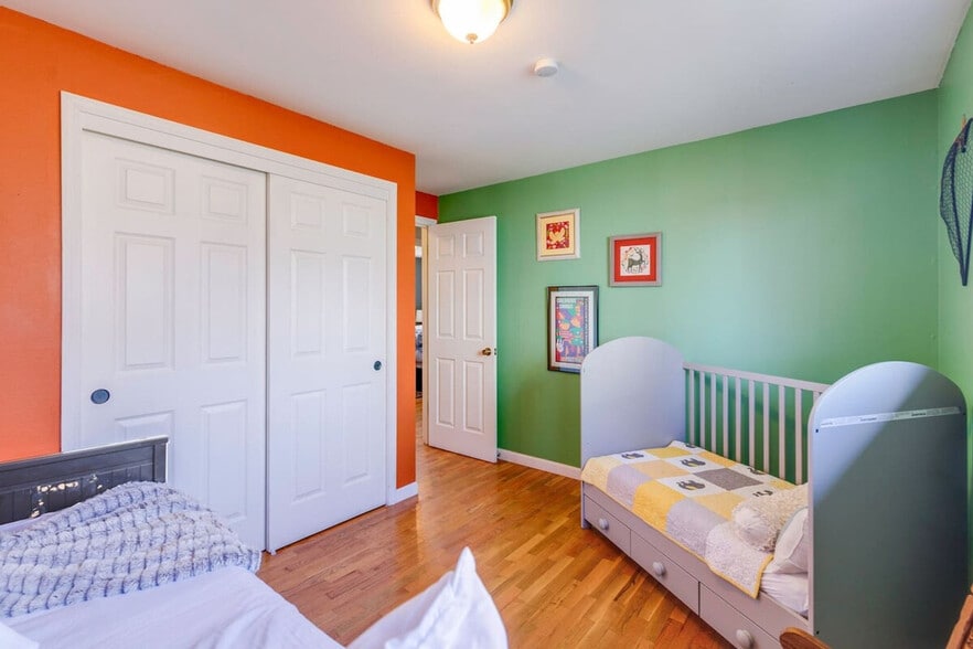 Building Photo - 9813 62nd Ave S