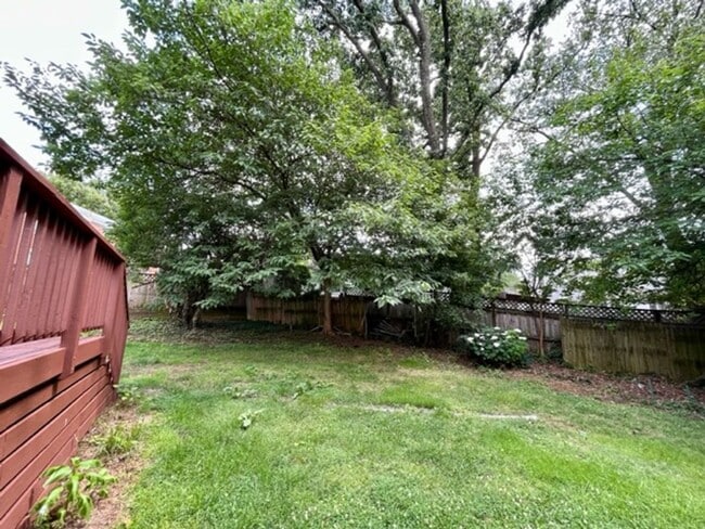Building Photo - 2702 Byron St