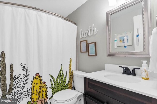 Building Photo - 1003 Mulberry Ct