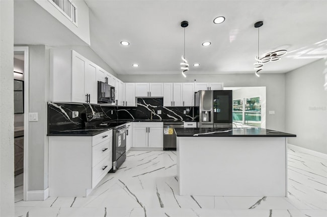 Building Photo - 6501 Julie St