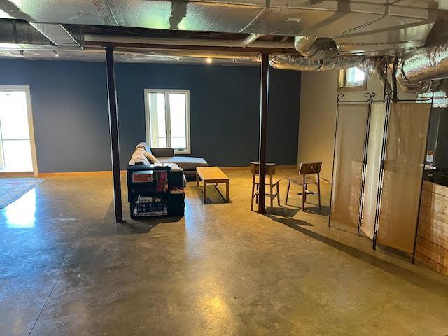 Building Photo - 50 Hemlock Ct