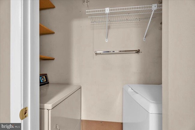 Building Photo - 604B Cypress Point Cir