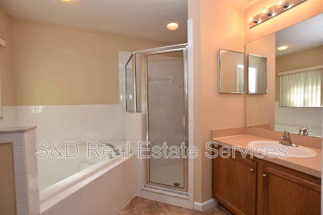 Building Photo - 7109 Evergreen Loop