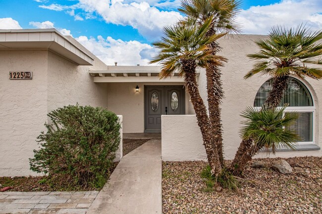 Primary Photo - Beautifully updated Ranch Style Home