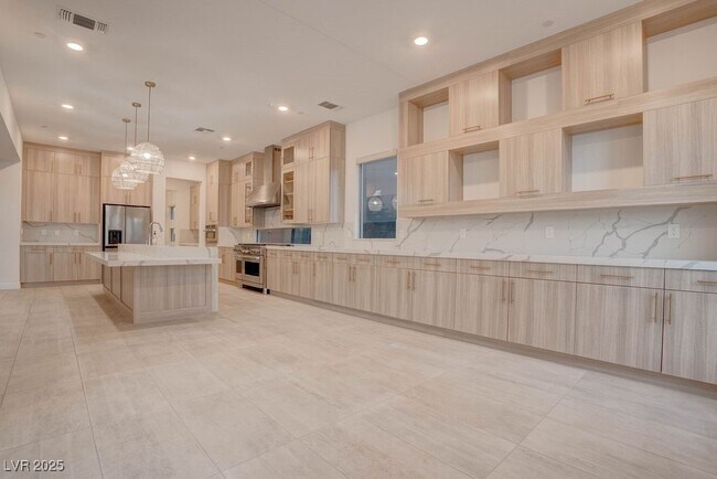 Building Photo - 230 Carmel Sky St