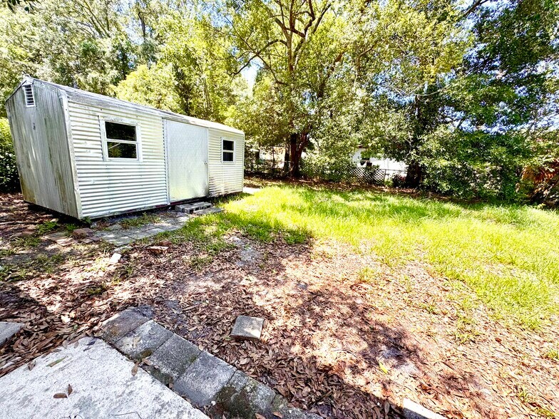 Building Photo - 2234 Firestone Rd