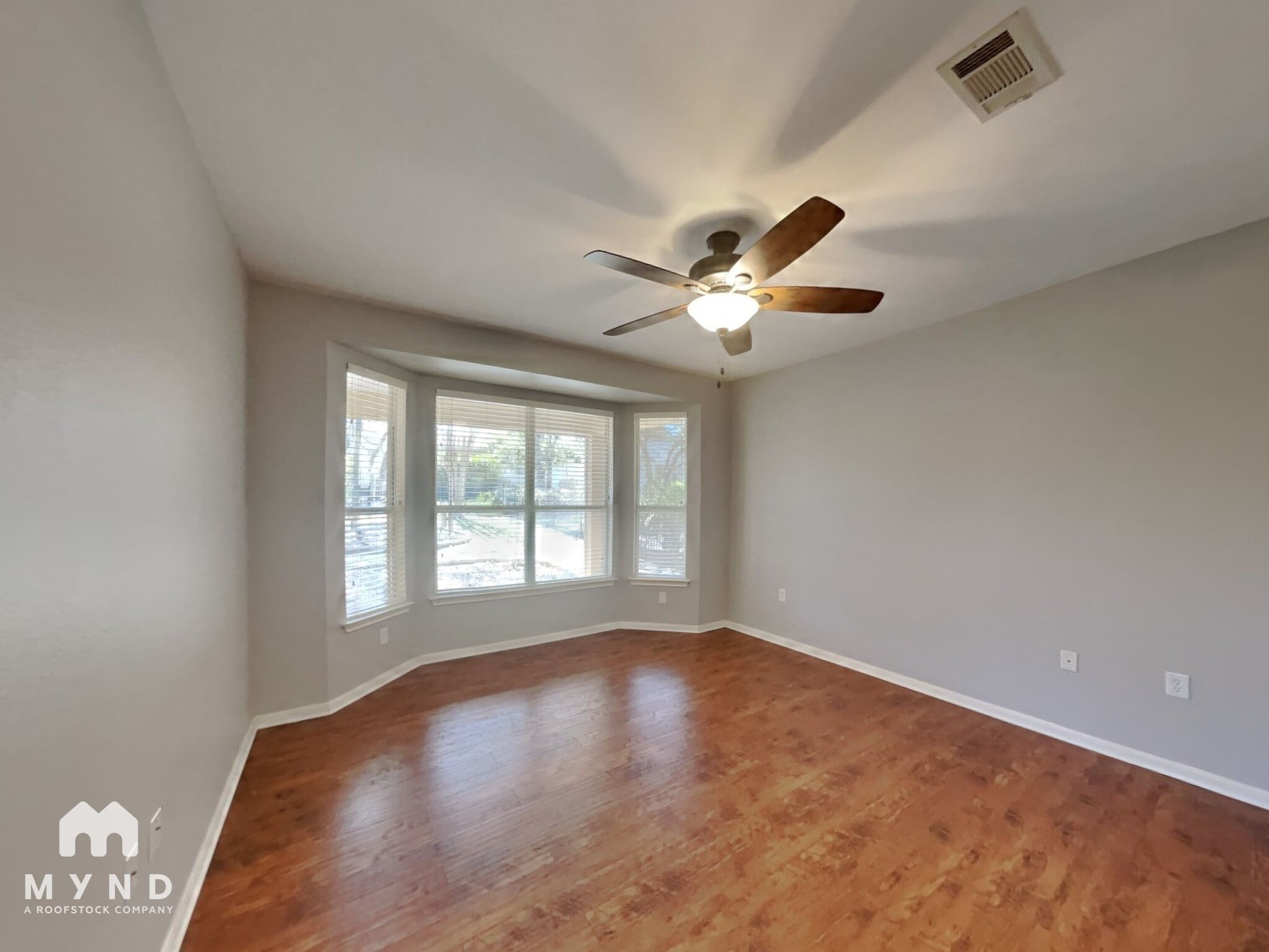 Building Photo - 288 Whispering Wind Dr