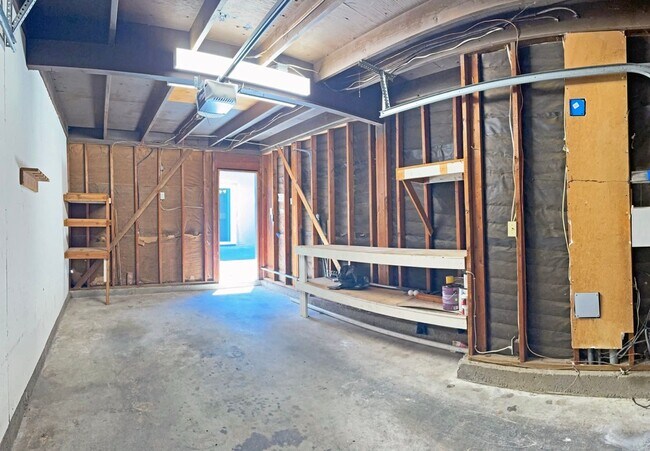 Building Photo - 1448 Carnot Dr