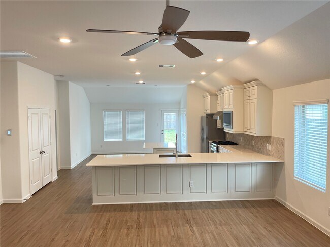 Building Photo - 2706 Lemonwood Ln