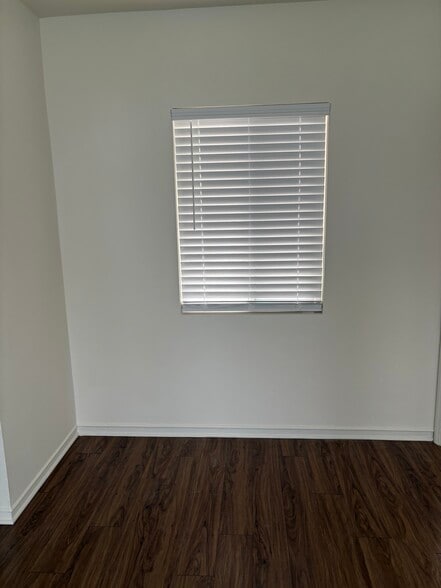 New blinds in dining room - 322 Cornell Dr