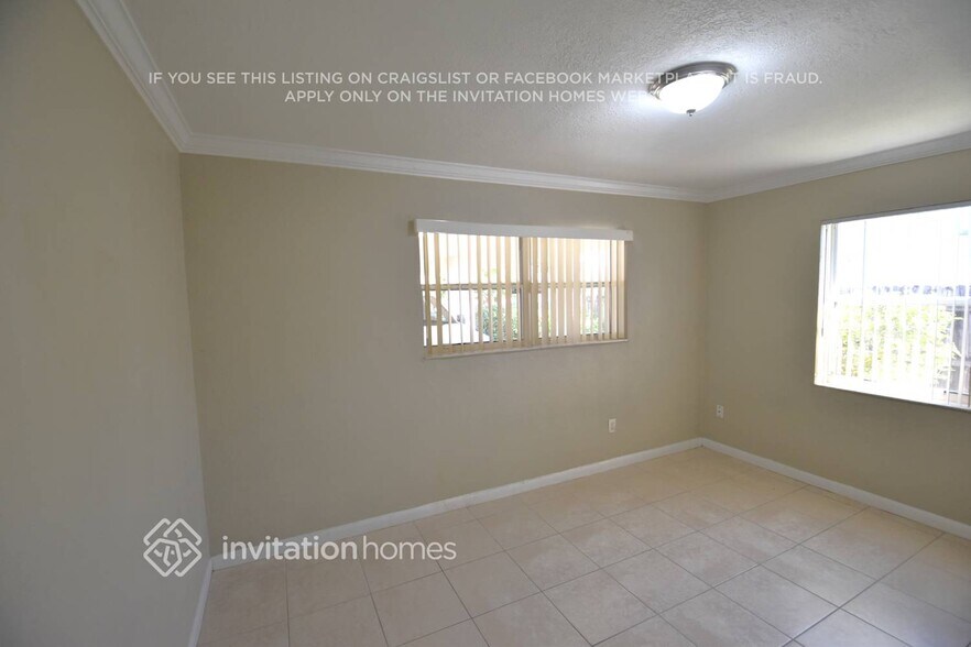 Building Photo - 617 SW 4th St