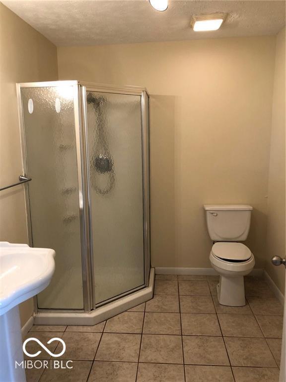 Building Photo - 105 Winding Way