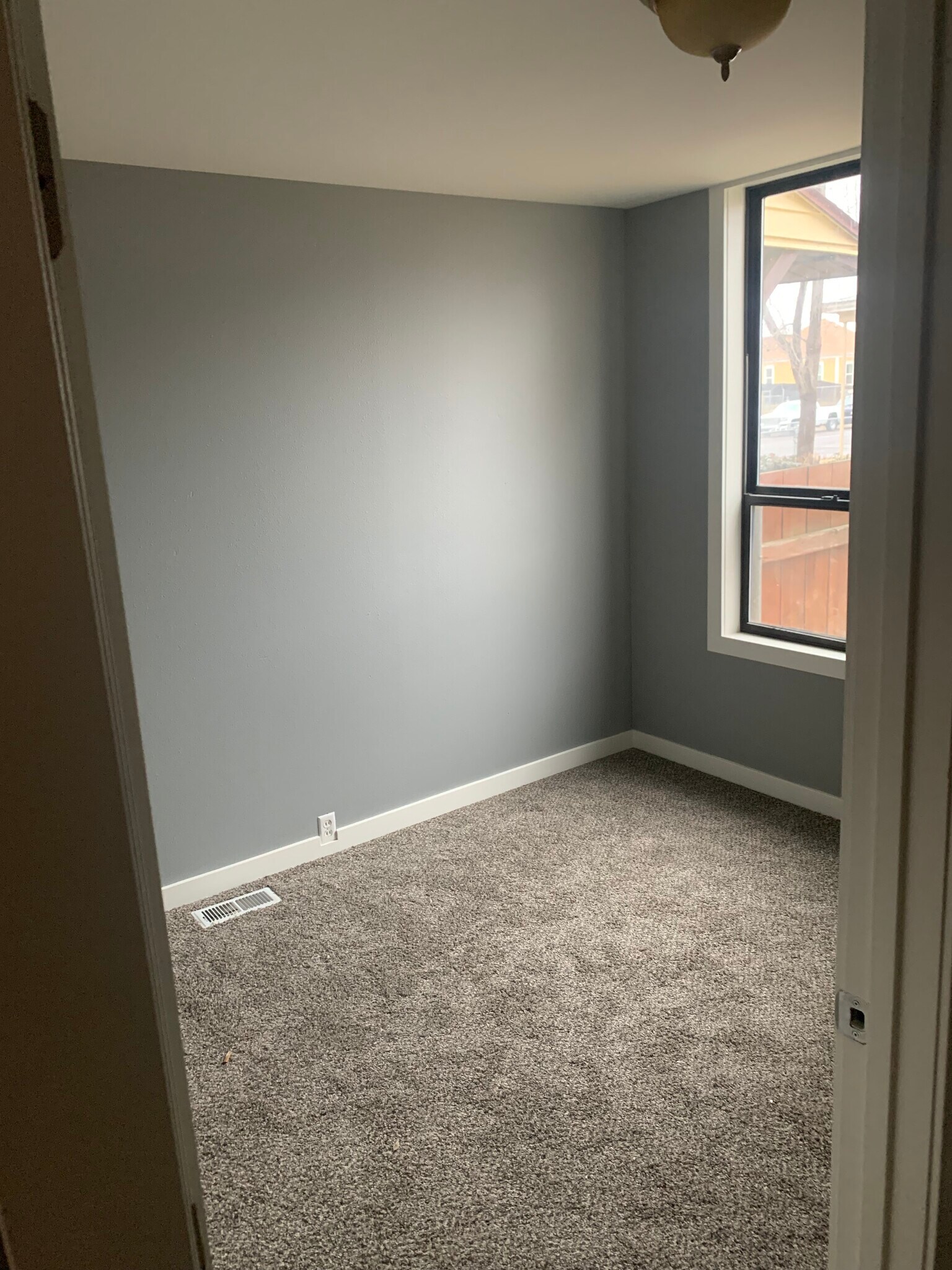 Bedroom 2 - 802 N 8th Ave