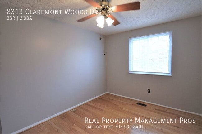 Building Photo - 8313 Claremont Woods Dr