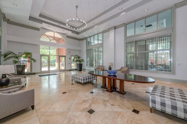 Building Photo - 3820 Roswell Rd NE