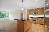 Building Photo - 2425 L St NW