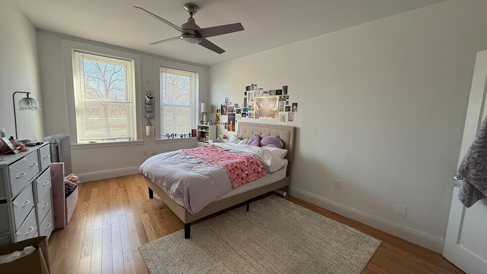 Building Photo - 199 Park Dr