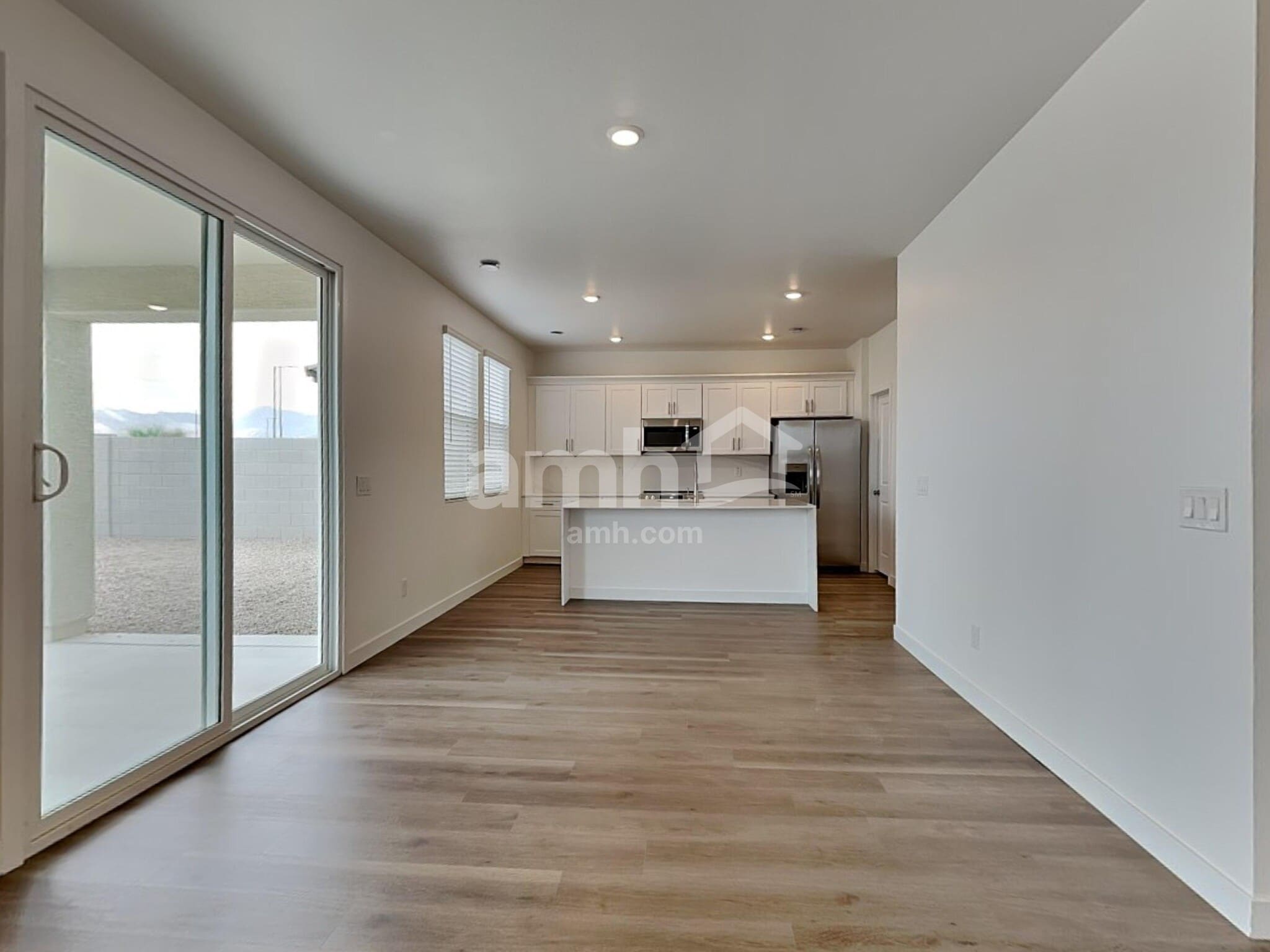 Building Photo - 20177 W Thomas Rd