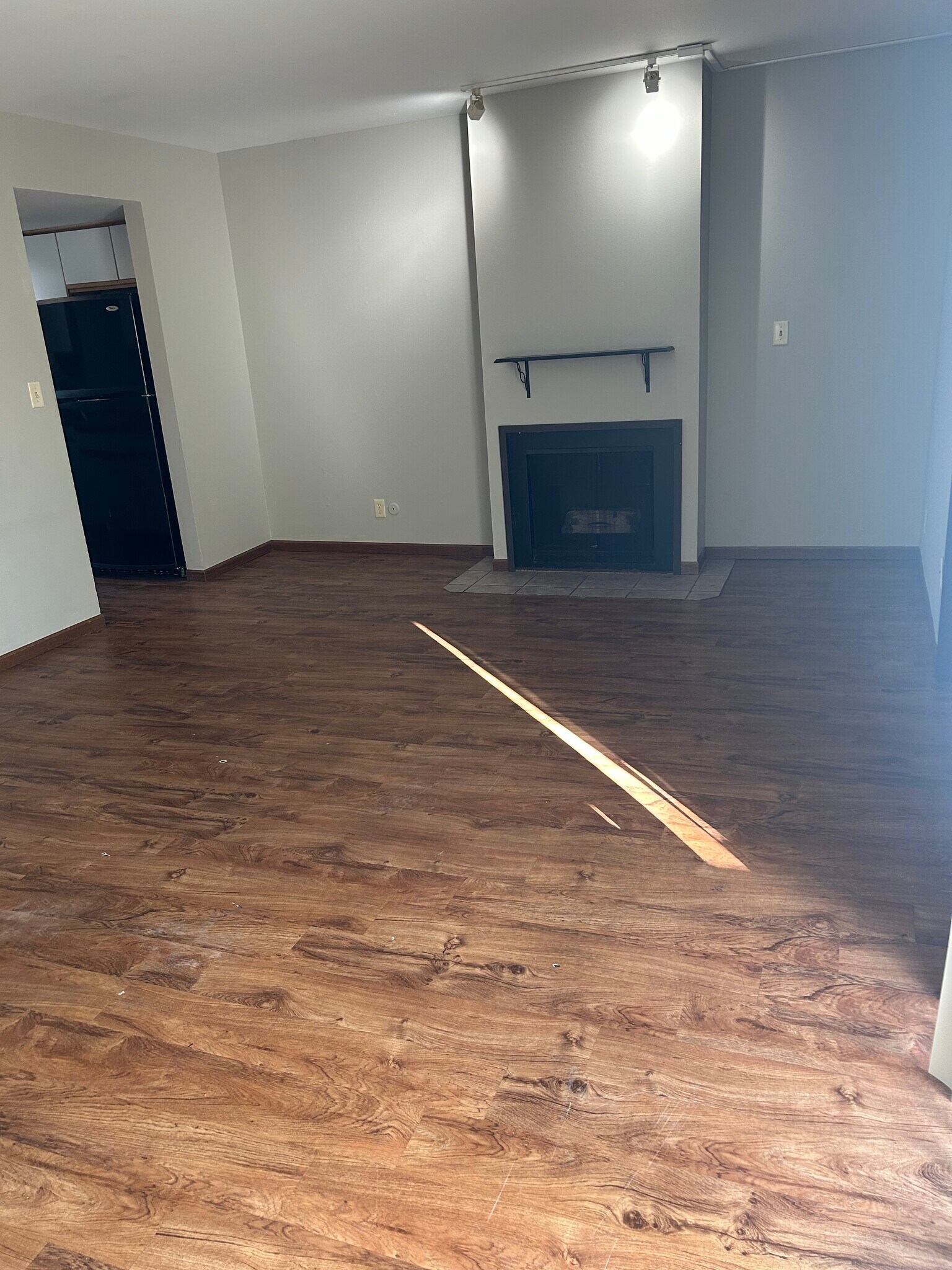 Building Photo - 3325 Kimball Rd