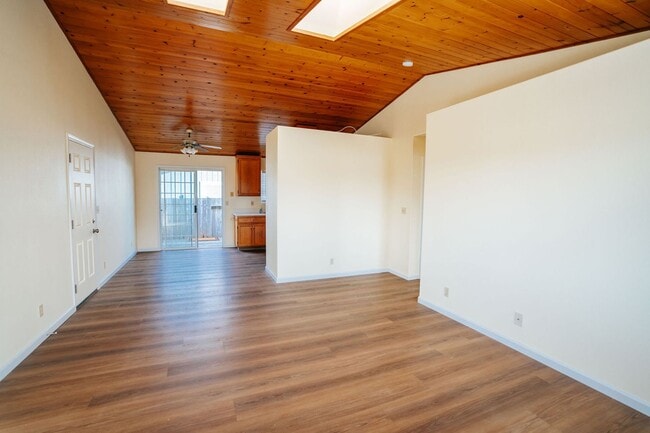 Building Photo - Fully Remodeled 3-Bedroom Home in McKinleyville