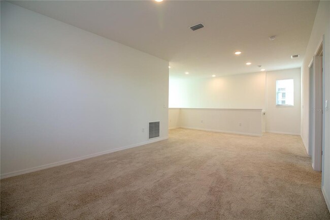 Building Photo - 6524 Great Bear Dr