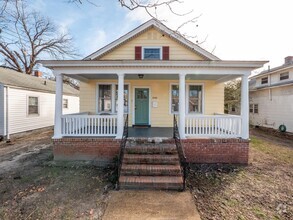 Building Photo - 848 31st St