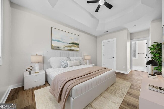 Building Photo - 1453 Lockwood Dr SW