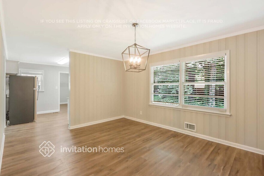 Building Photo - 2307 Ithica Dr SE