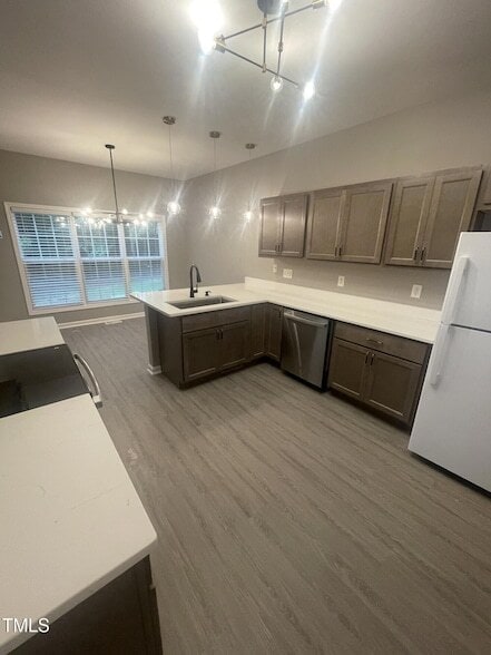 Building Photo - 4201 Beacon Crest Way