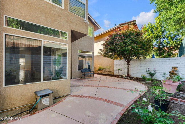 Building Photo - 233 Valero Cir