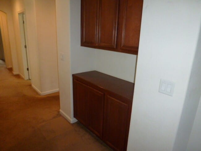 Building Photo - Four Bedroom, Three Bath Home in Somersett