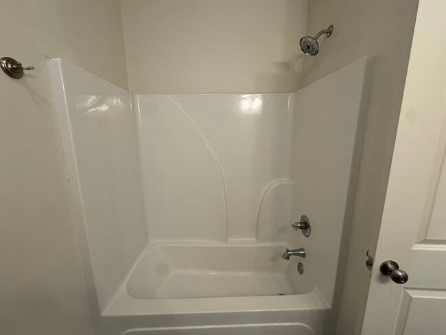 Building Photo - Available Now- Half Off First Months Rent!