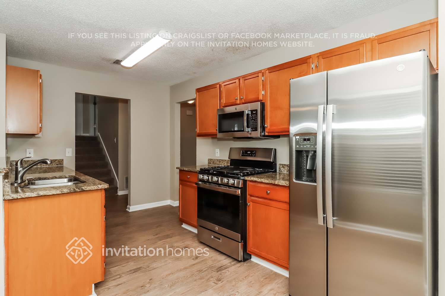 Building Photo - 1830 Killarney Dr SW