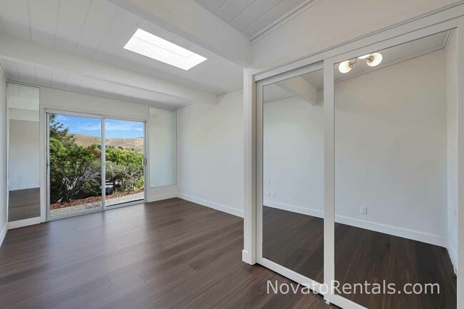 Building Photo - 748 Beechnut Ct
