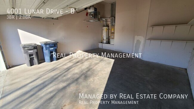 Building Photo - 4001 Lunar Dr
