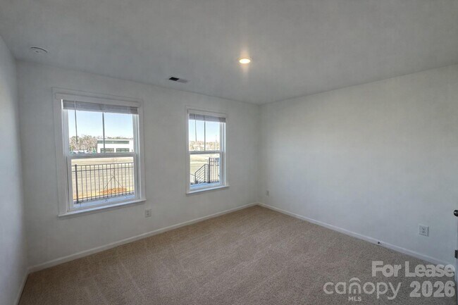 Building Photo - 9458 Senator Royall Dr