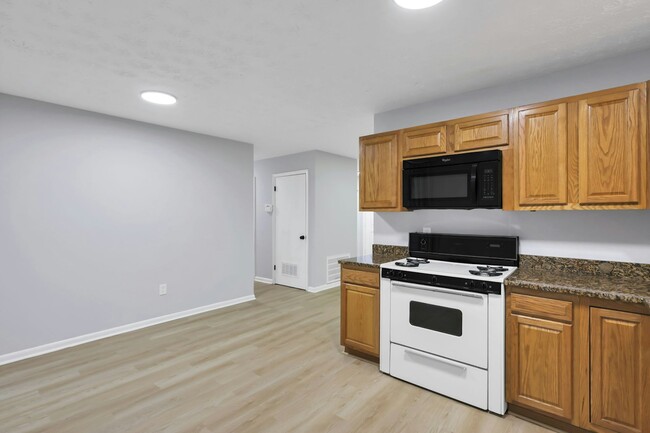 Building Photo - 1634 S James Rd