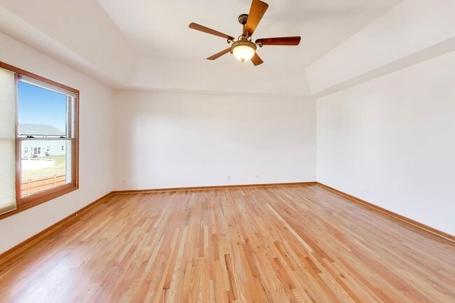 Building Photo - 2951 Old Glory Dr