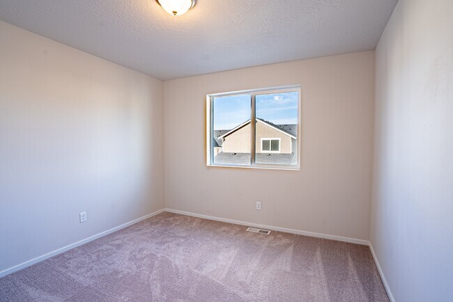 Building Photo - 24331 E Harrier Lp