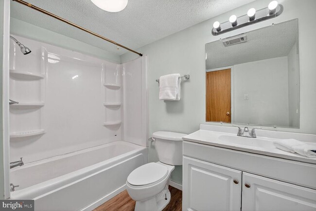 Building Photo - 14345 Jacob Ln