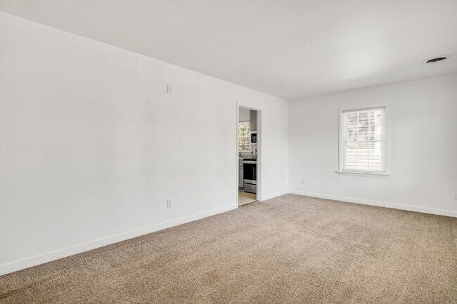 Building Photo - Charming 3 Bedroom Home in Highland Springs – $1,650/mo