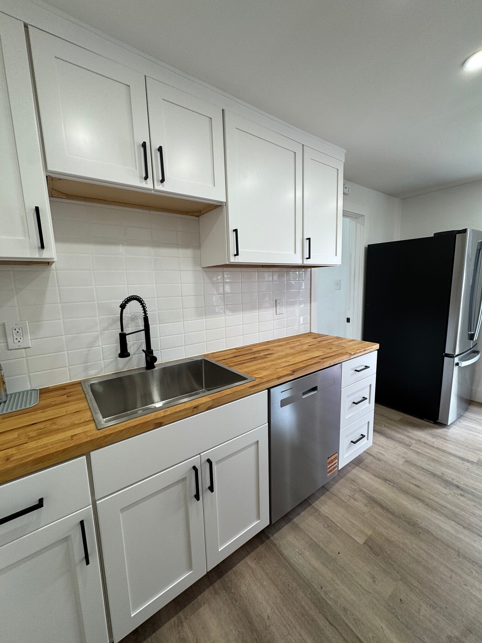 Kitchen - 508 Sweet Home Rd