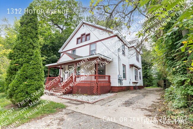 Primary Photo - 1312 Hotop Ave