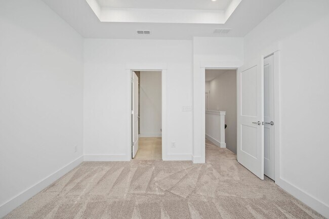 Building Photo - Prime Briar Creek Location – 3BR Townhome ...